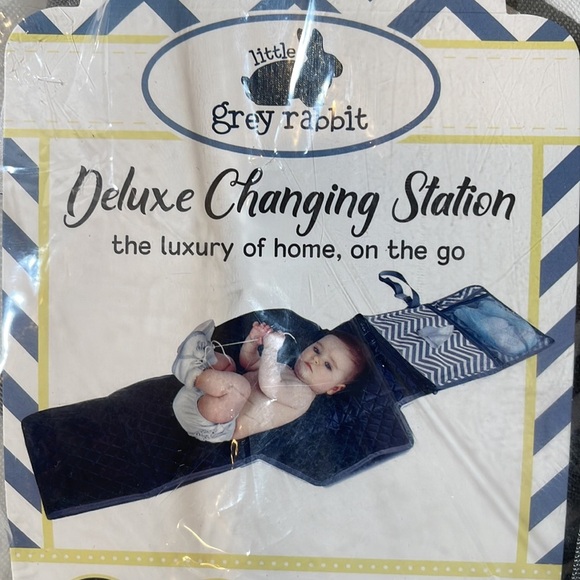 Little Grey Rabbit Deluxe Changing Station The Luxury Of Home On The Go NEW - Picture 5 of 12